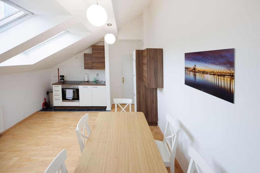 Scenic Rooftop Flat With Terrace Вена Экстерьер фото